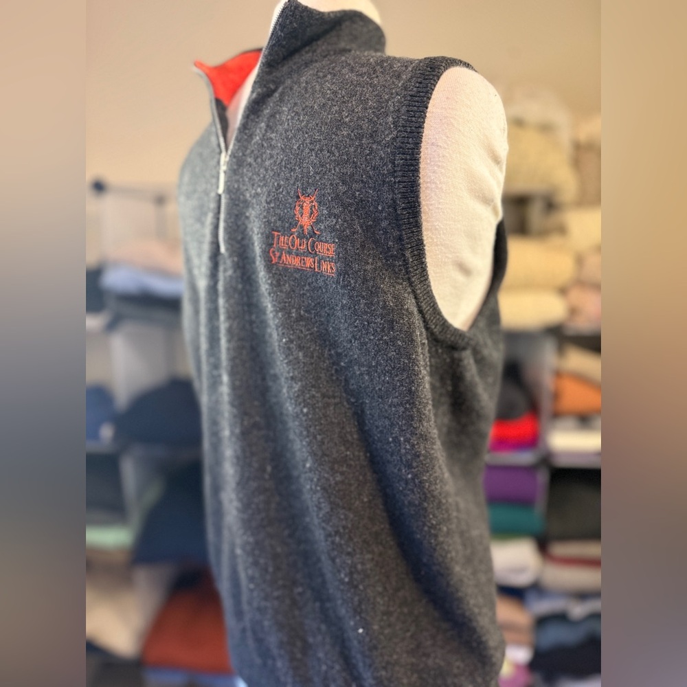 Gray Half-Zip Vest - image 8